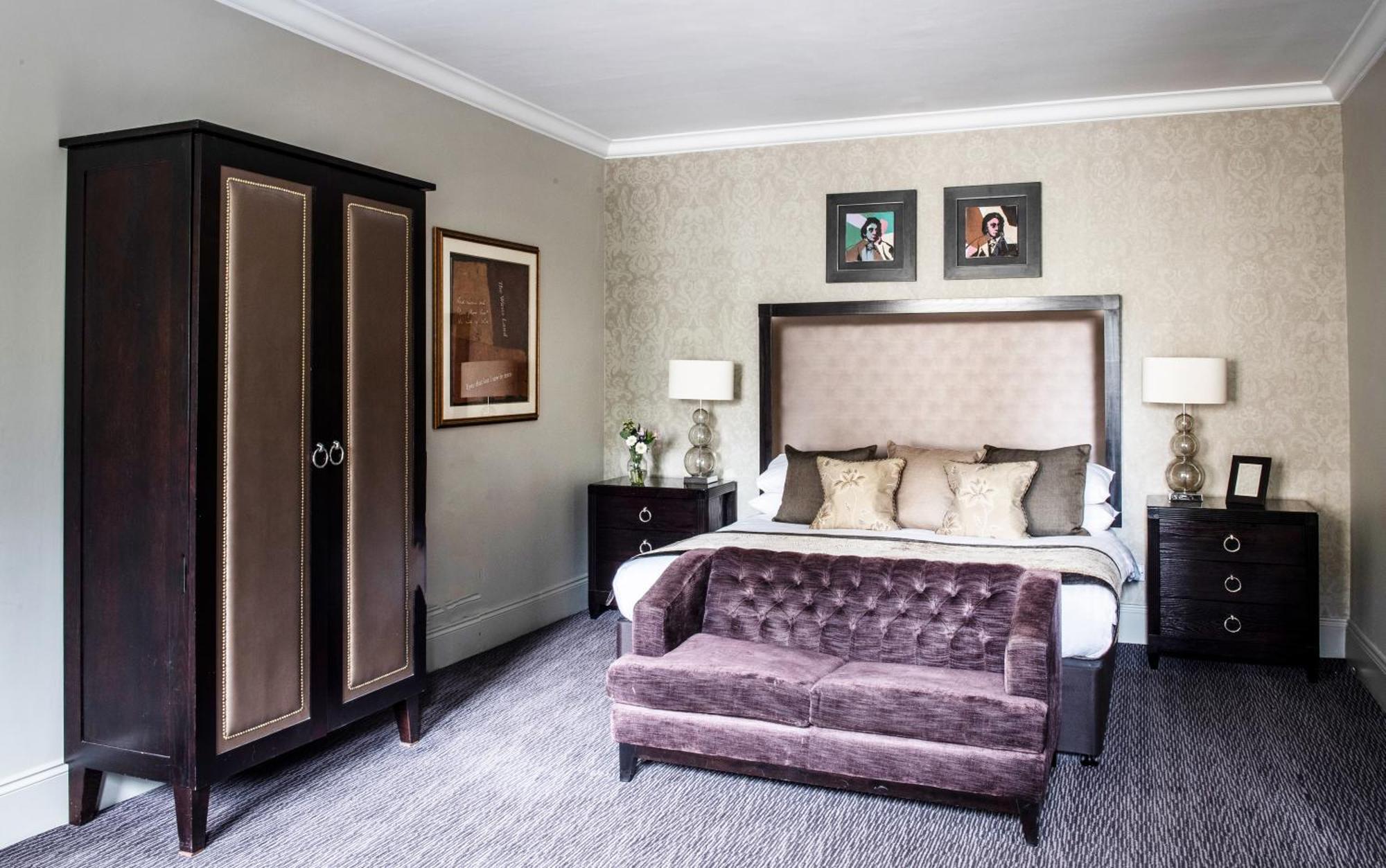 Nutfield Priory & Hotel 4*