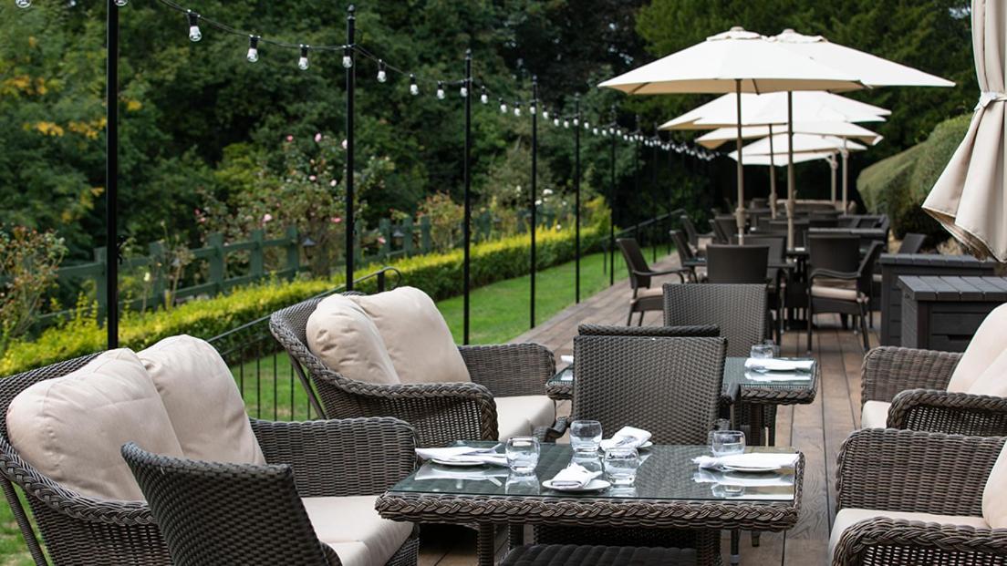 Nutfield Priory & Hotel Redhill (Surrey)